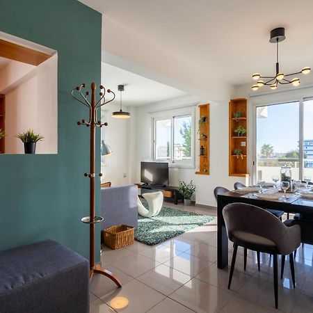 Jayde 2-Bedroom Apartment In Larnaca Esterno foto